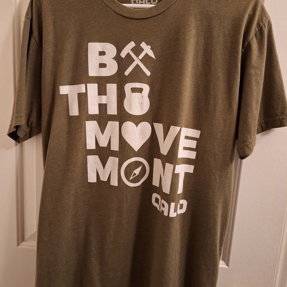 Graphic Tee large QALO